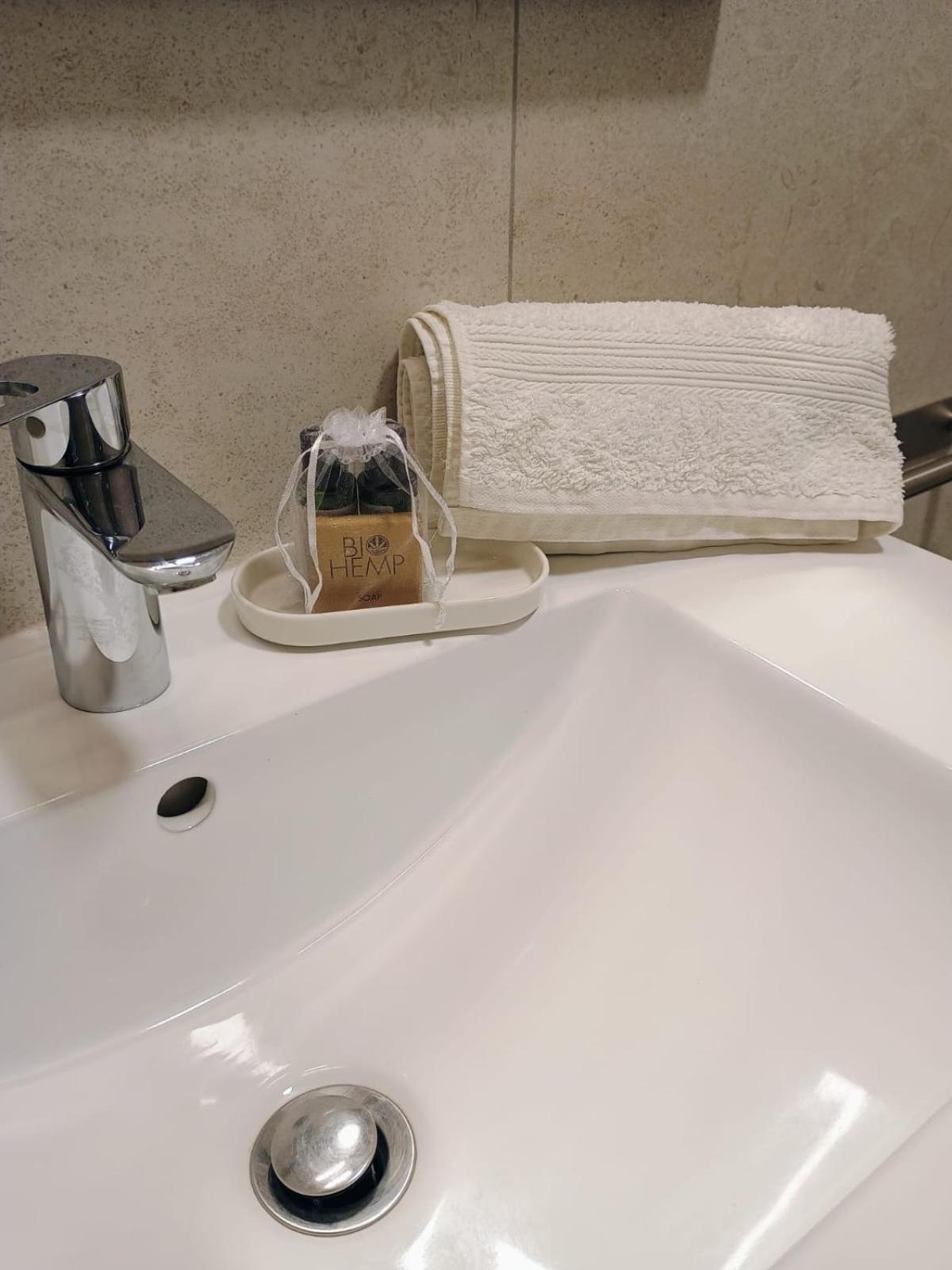 Casa Viola Lazise Lago E Relax! エクステリア 写真